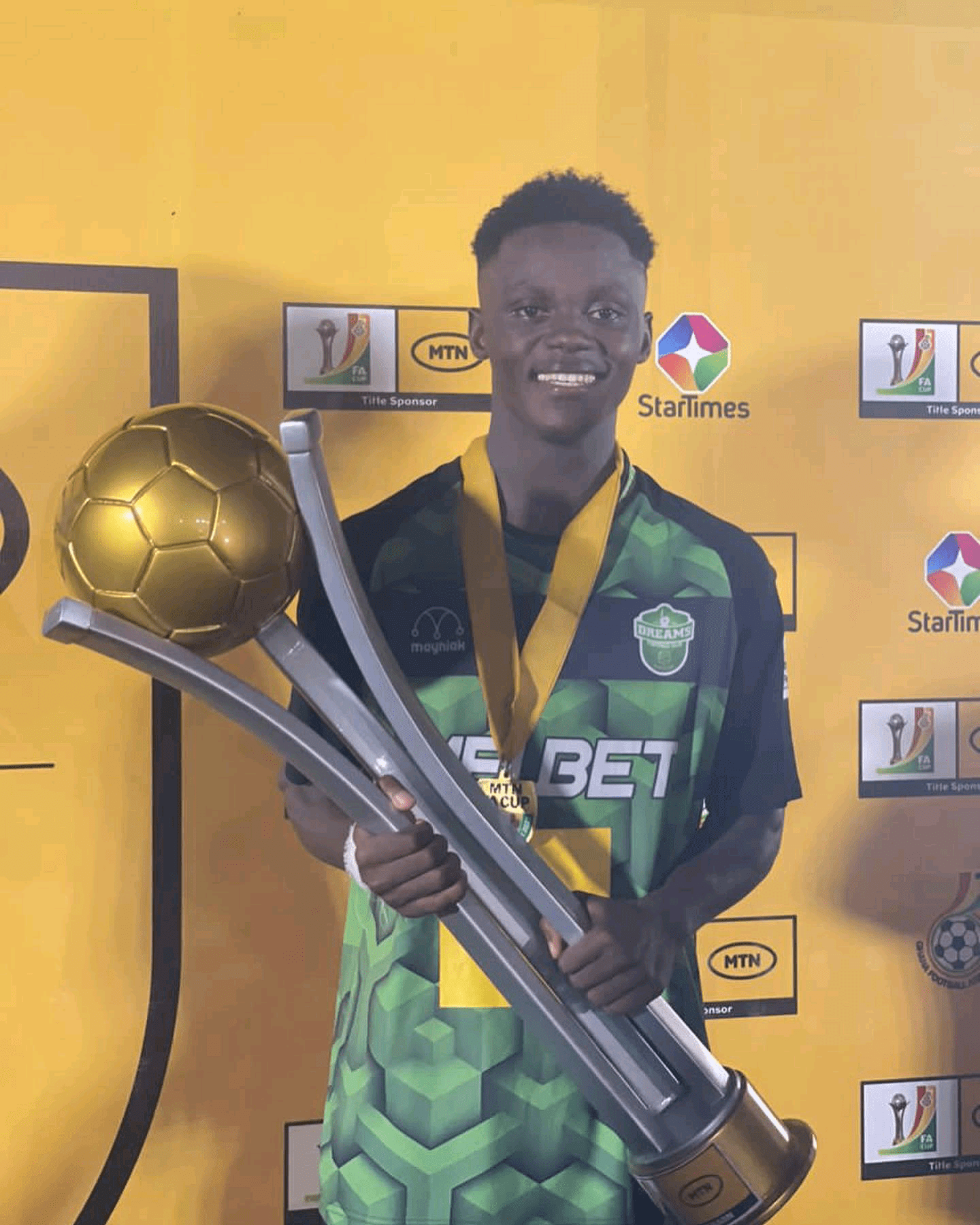 Abdul Aziz Issah Biography, Age, Profile, Height, Career, Personal Life, Transfer News